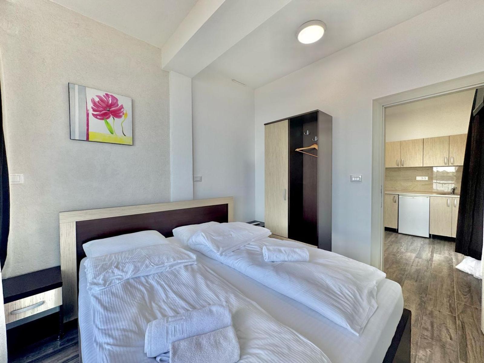 Beachfront Hotel Palma - Jaz Budva Exterior photo
