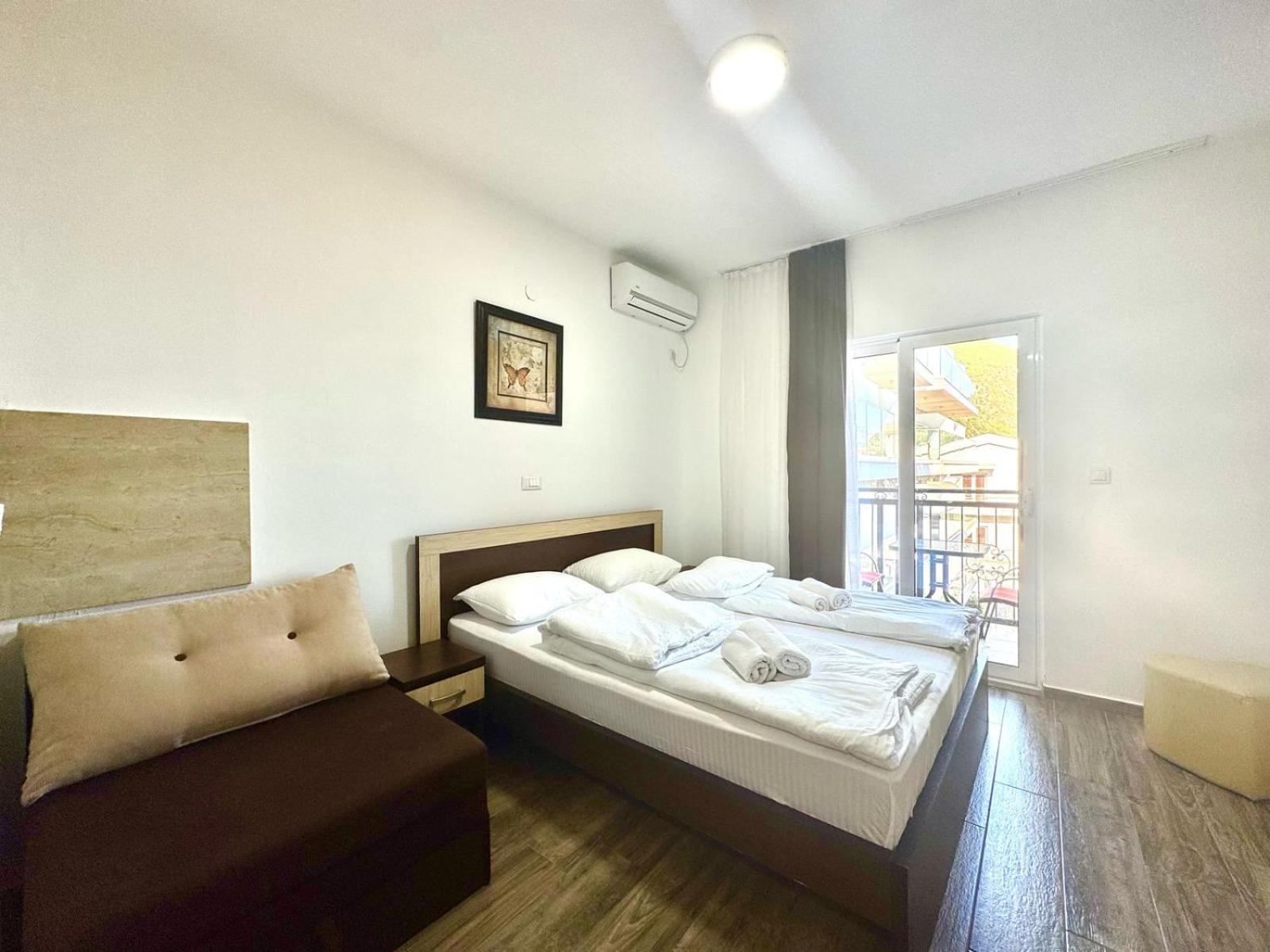 Beachfront Hotel Palma - Jaz Budva Exterior photo